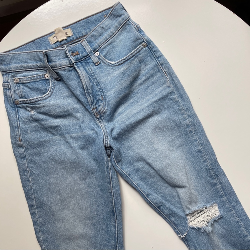 Madewell distressed light blue jeans 25p - Picture 2 of 7